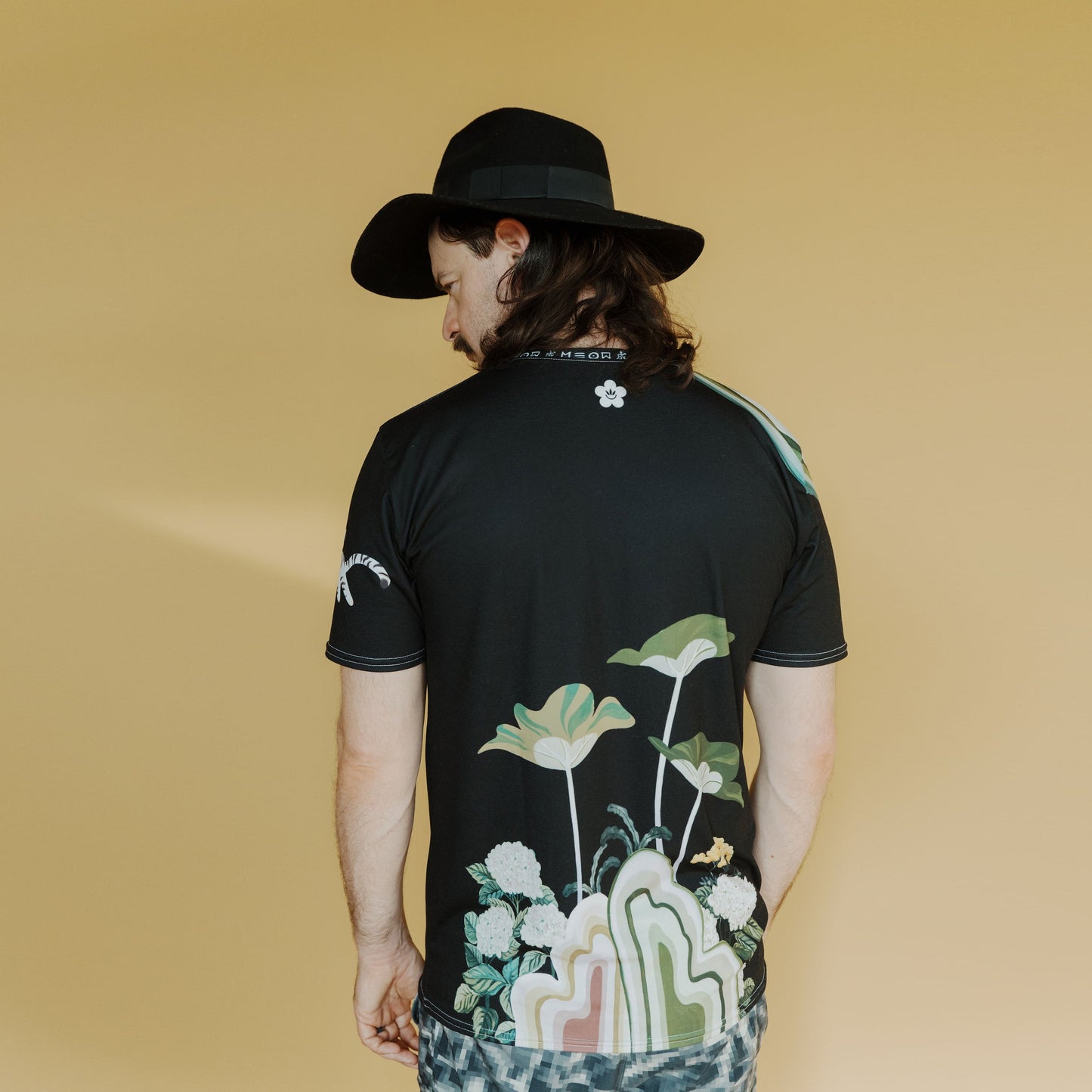 Hydrangea Unisex Crew Neck Shirt