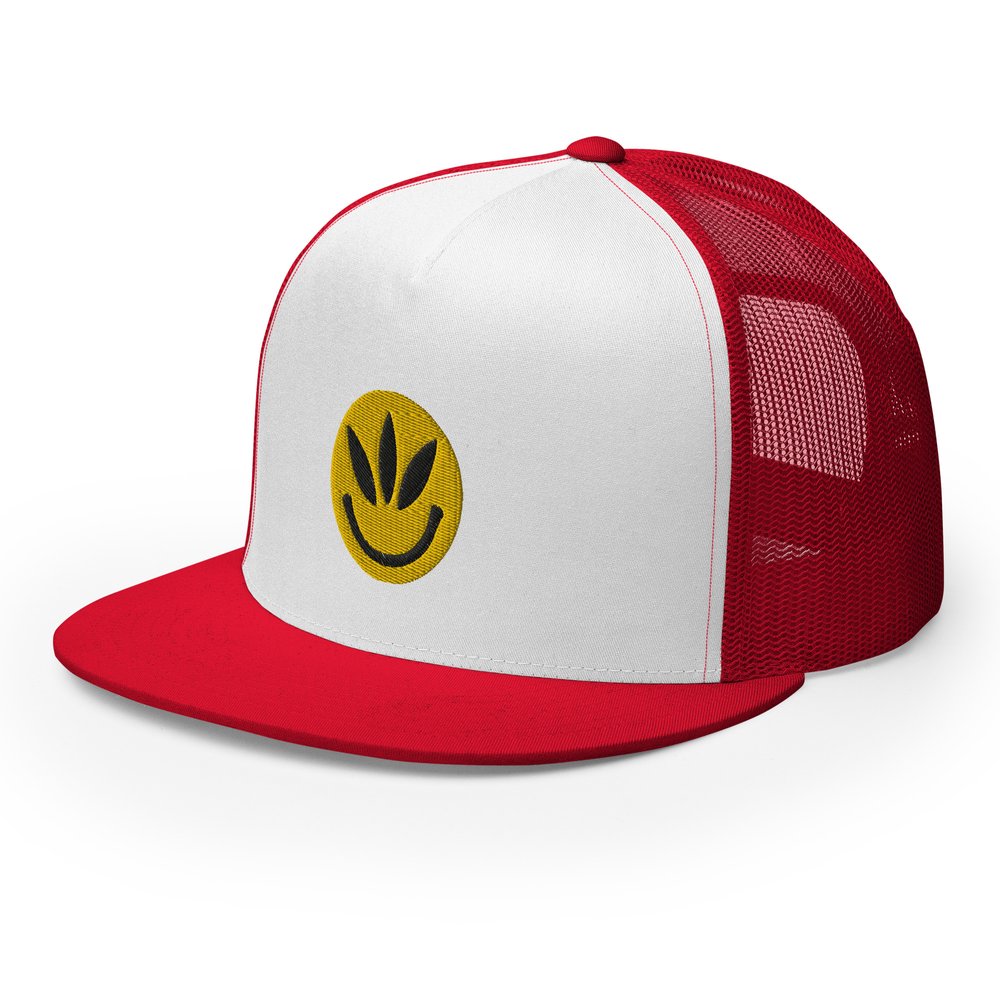 Third Eye Smile Retro Trucker Hat